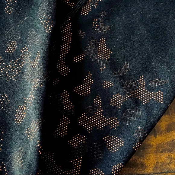 Lululemon 🍋 Mapped Out Copper Camo High Rise Tight 28” Black Leggings Size 8 - Picture 6 of 14